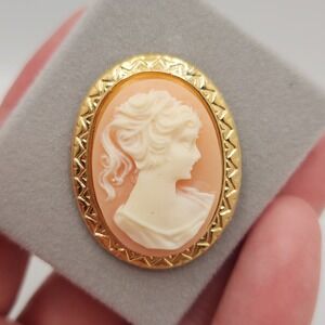 Vintage Cameo Brooch Gold Tone Peach Portrait Pin Made in USA Cottagecore